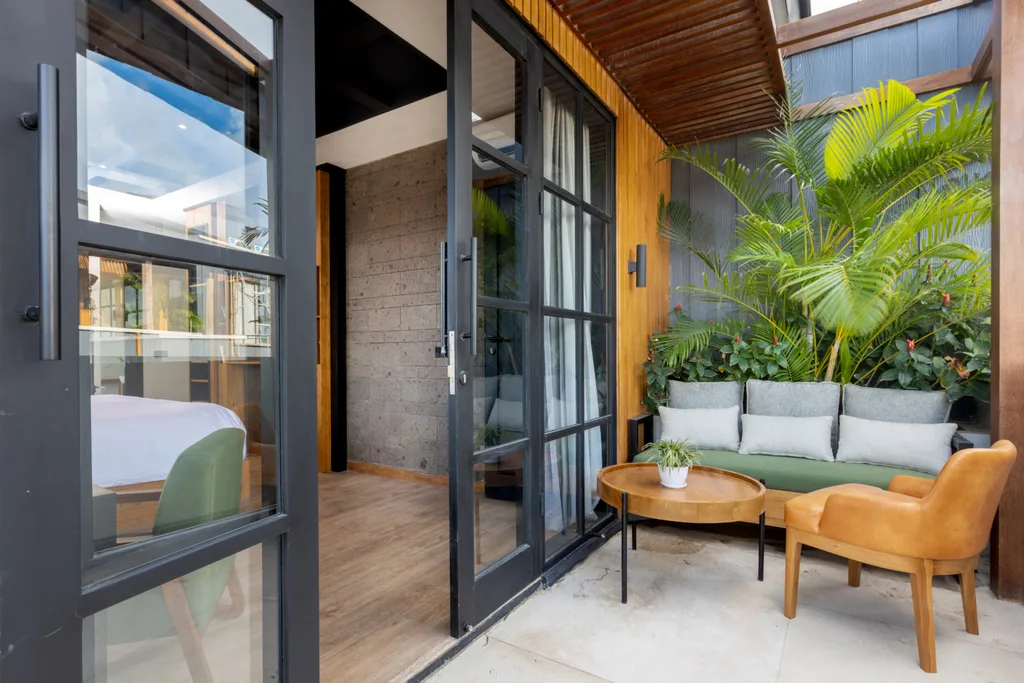 3 Bedrooms Beach Villa in Canggu for Sale — photo 2
