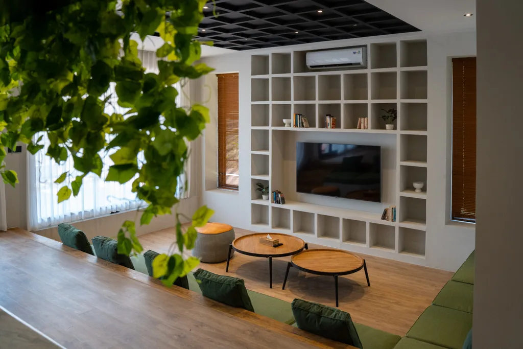 Contemporary 4-Bedroom Villa in Berawa, Canggu — photo 4