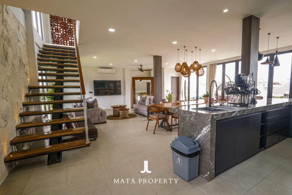 Modern 3-Storey Villa with Bonus Lease Land in West Denpasar — photo 5