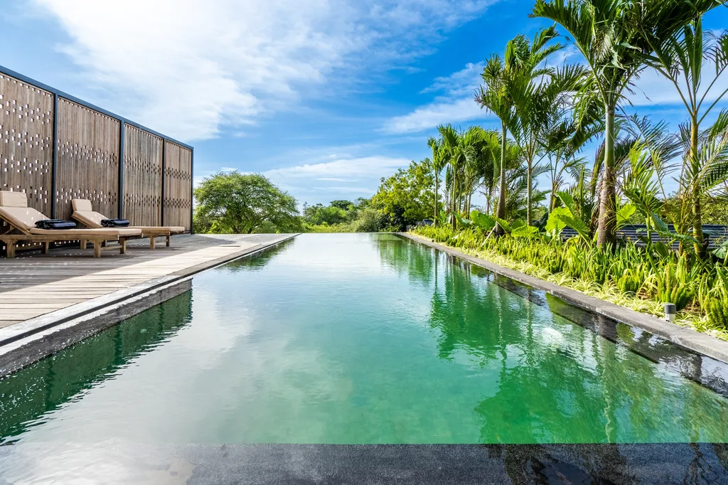 Luxurious 6 Bedrooms Villa in Balangan with Rooftop — photo 5
