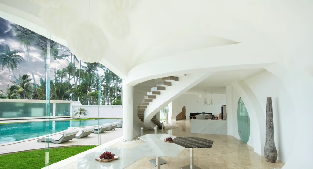Beachfront Villa in Tabanan for Sale with Views — photo 5