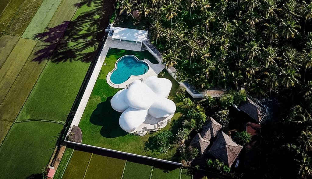Beachfront Villa in Tabanan for Sale with Views