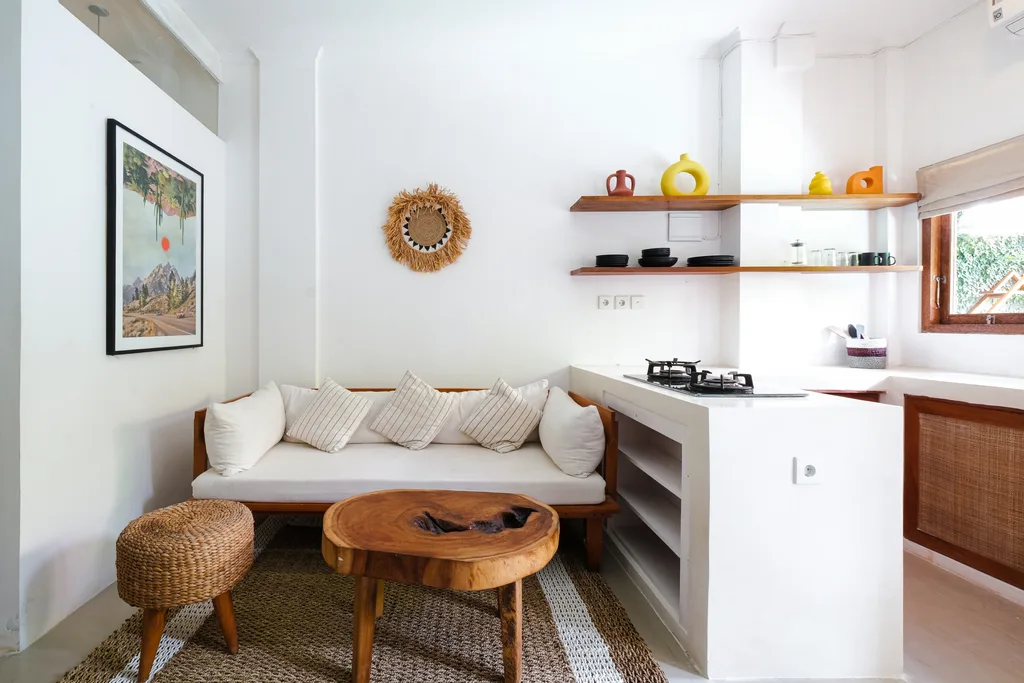 Multi-Unit Townhouse with Commercial Space in Pererenan for Sale — photo 2