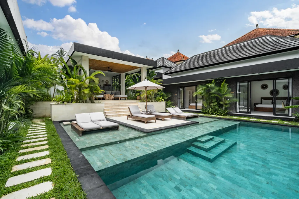 High-ROI 6-Bedroom Jungle Villa for Lease in Ubud — photo 3