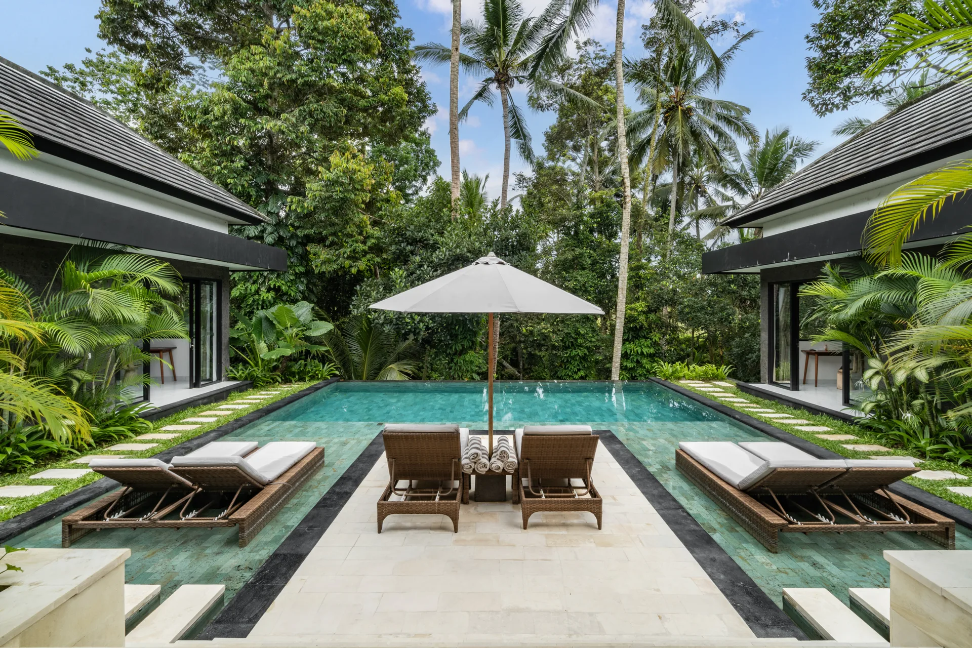 High-ROI 6-Bedroom Jungle Villa for Lease in Ubud