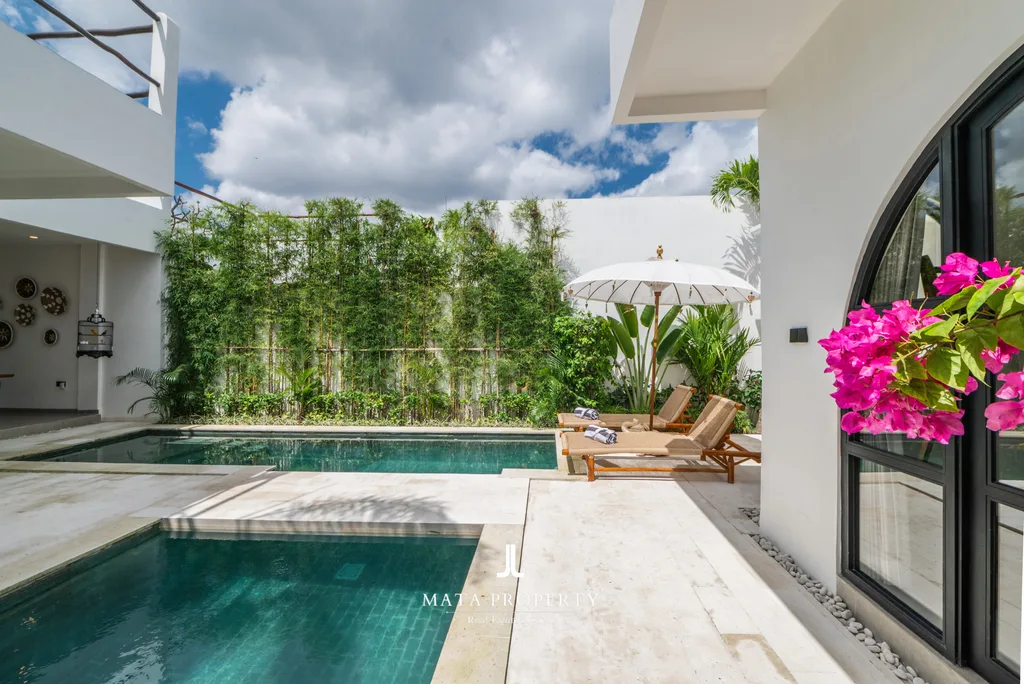 2-Bedroom Villa with Rooftop in Tumbak Bayuh for Sale — photo 3