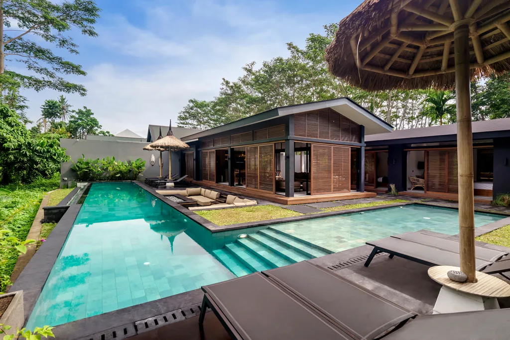 Unique 5-Bedroom Villa in Tebongkang, Ubud for Sale — photo 3