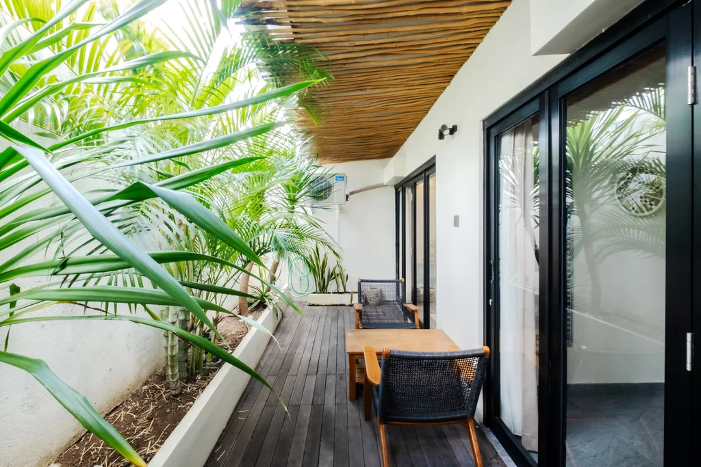 3BR Villa + Bungalow in Kerobokan for Sale — photo 5