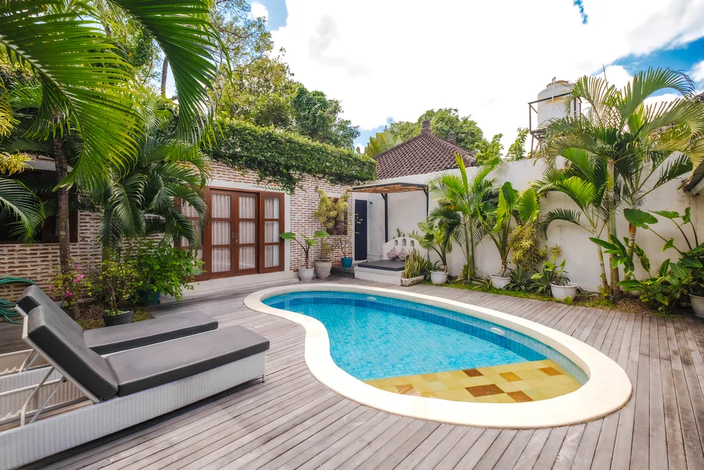 3BR Villa + Bungalow in Kerobokan for Sale — photo 3
