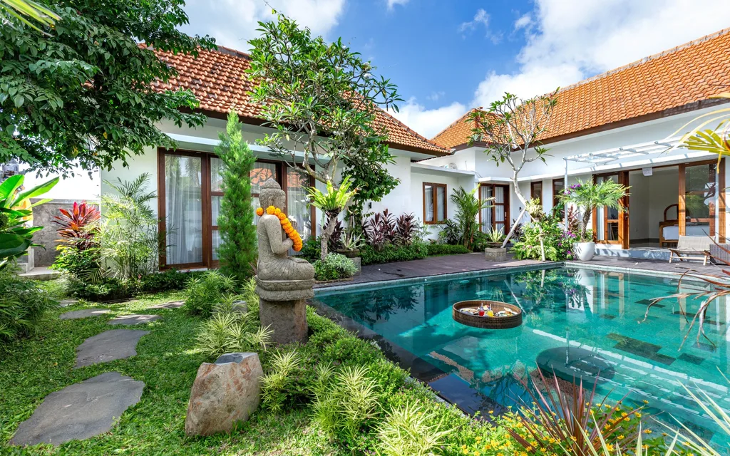 Freehold Cozy 4 Bedroom Villa in Ubud — photo 2