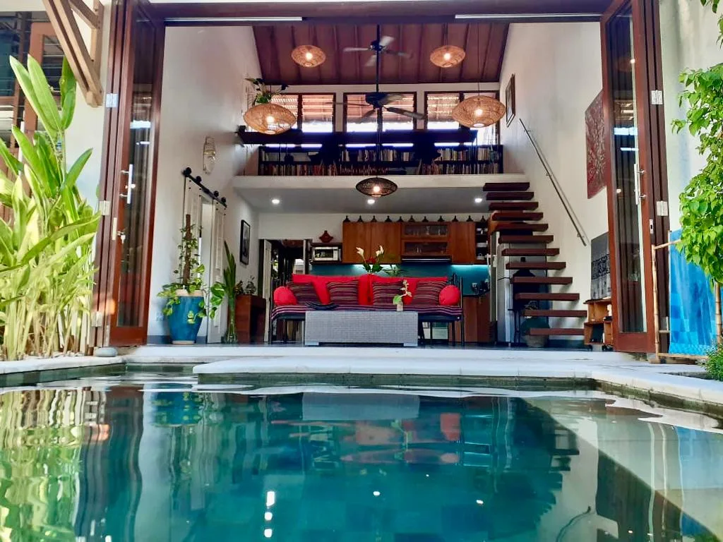 Cozy Tropical Villa for Sale in Sanur