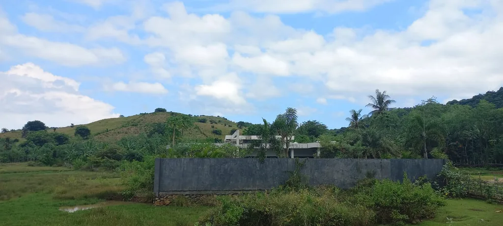 Beach-Access Freehold Land in South Lombok for Sale — photo 4