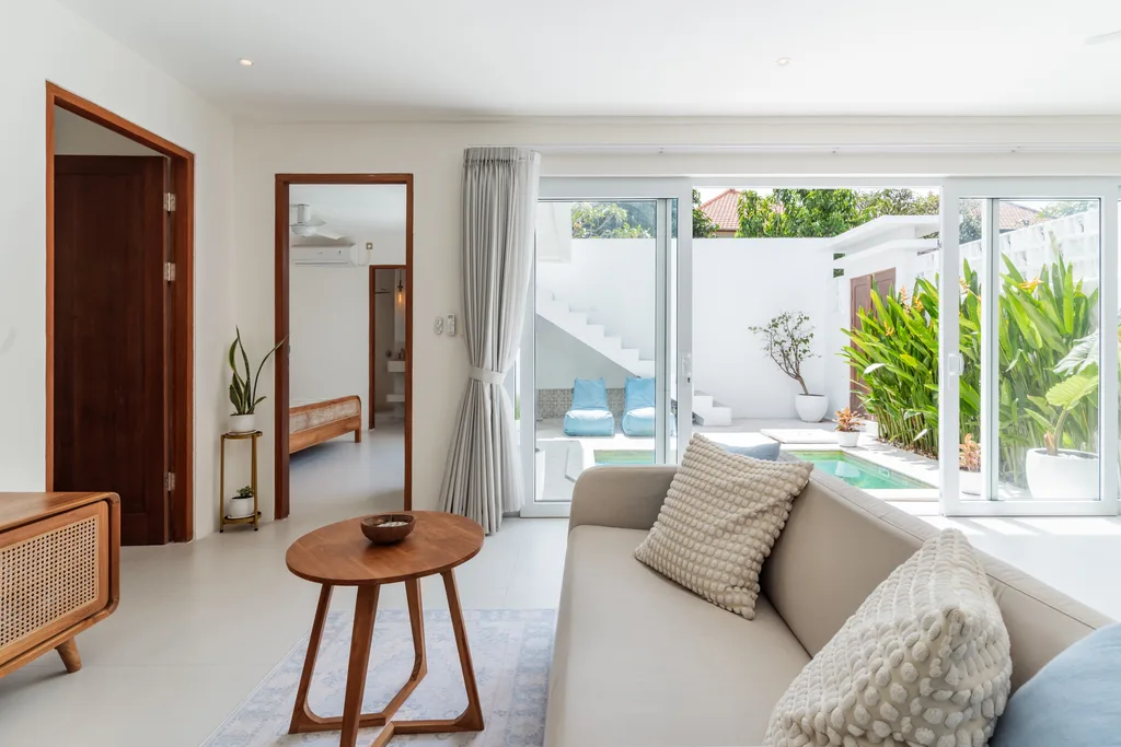 Modern 1 Bedroom Villa with Office in Central Canggu for Sale — photo 4