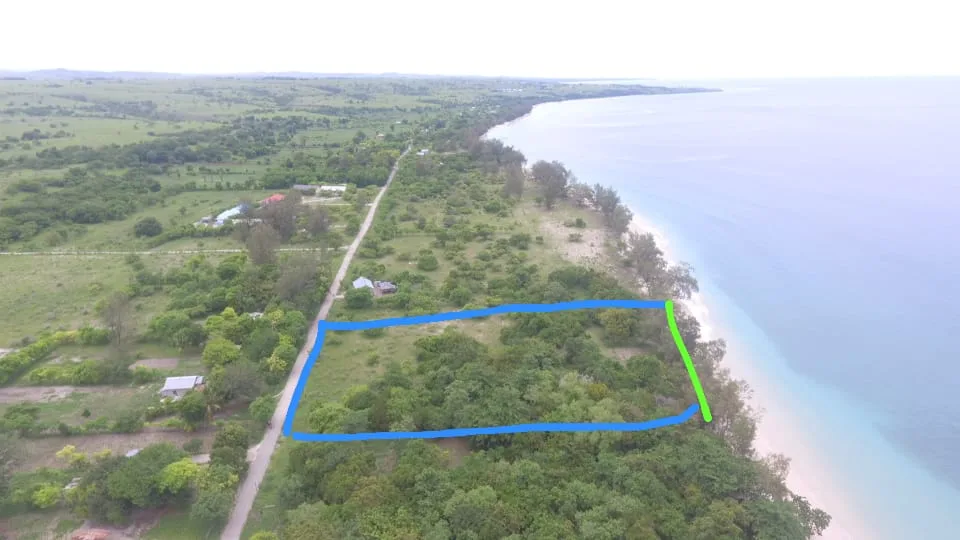 FREEHOLD 40 ARE BEACHFRONT LAND IN LENANG, SUMBA — photo 4