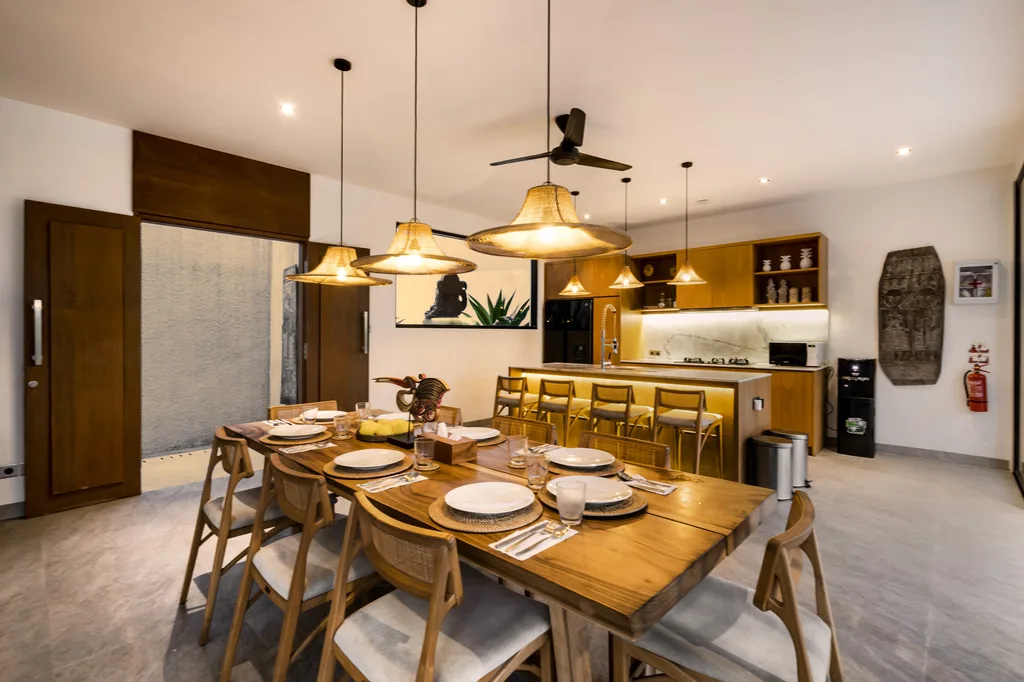 Contemporary 4-Bedroom Villa in Mas, Ubud for Sale — photo 5