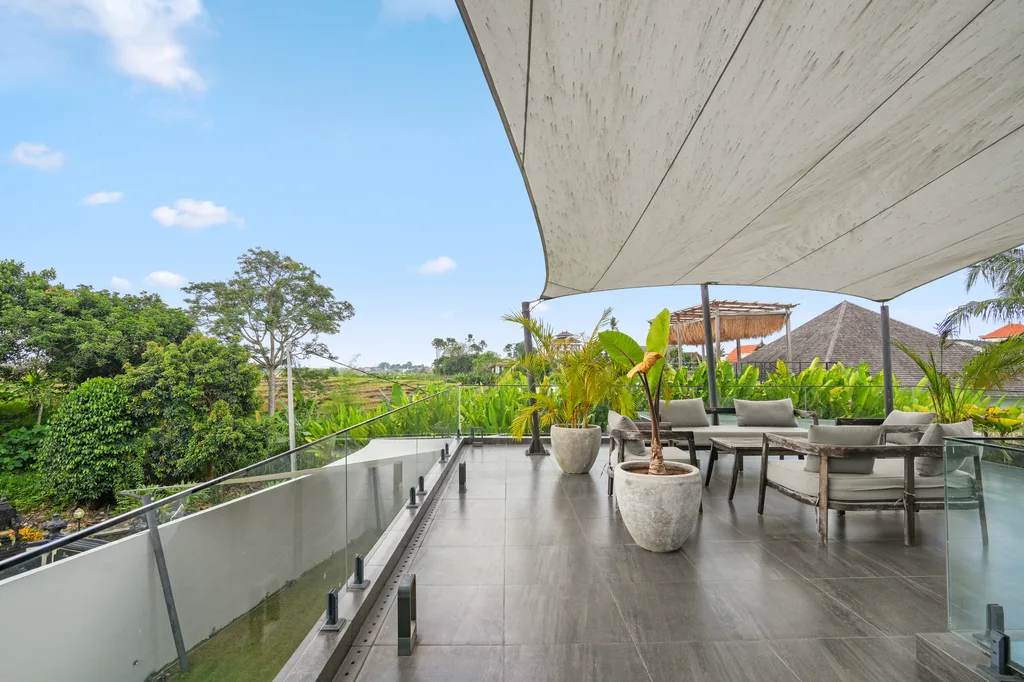 Luxury Modern Villa for Sale in Cemagi with Ocean and Rice Field Views — photo 4
