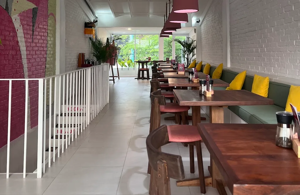 Salad Bar & Restaurant in Canggu for Sale — photo 2