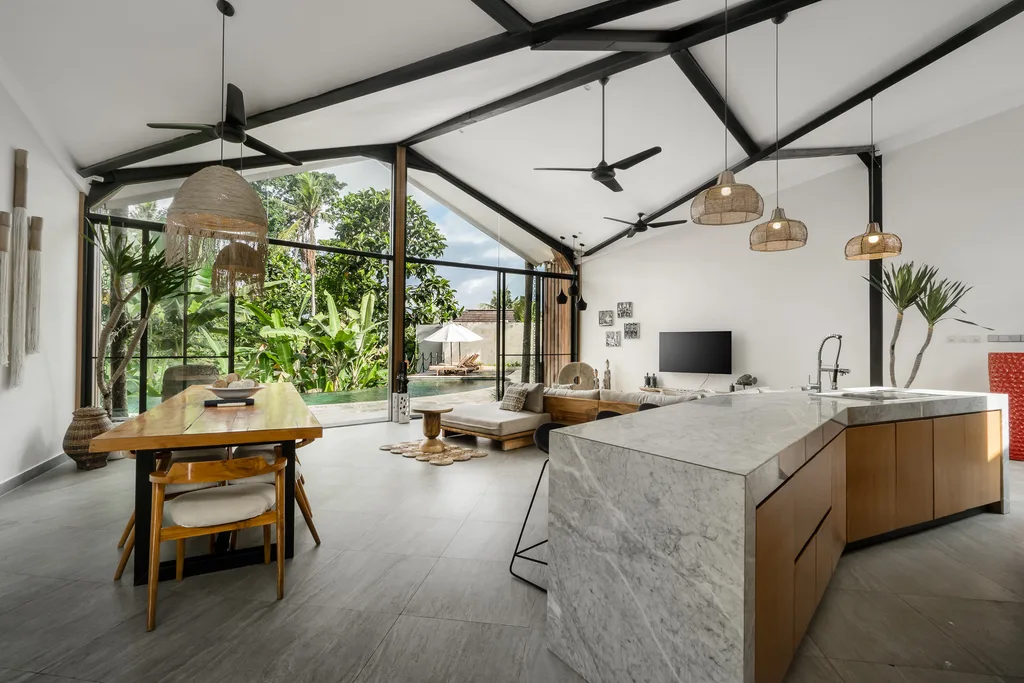 Ubud Luxury 6-Bedroom Villa for Sale with Gym & Spa Room — photo 5