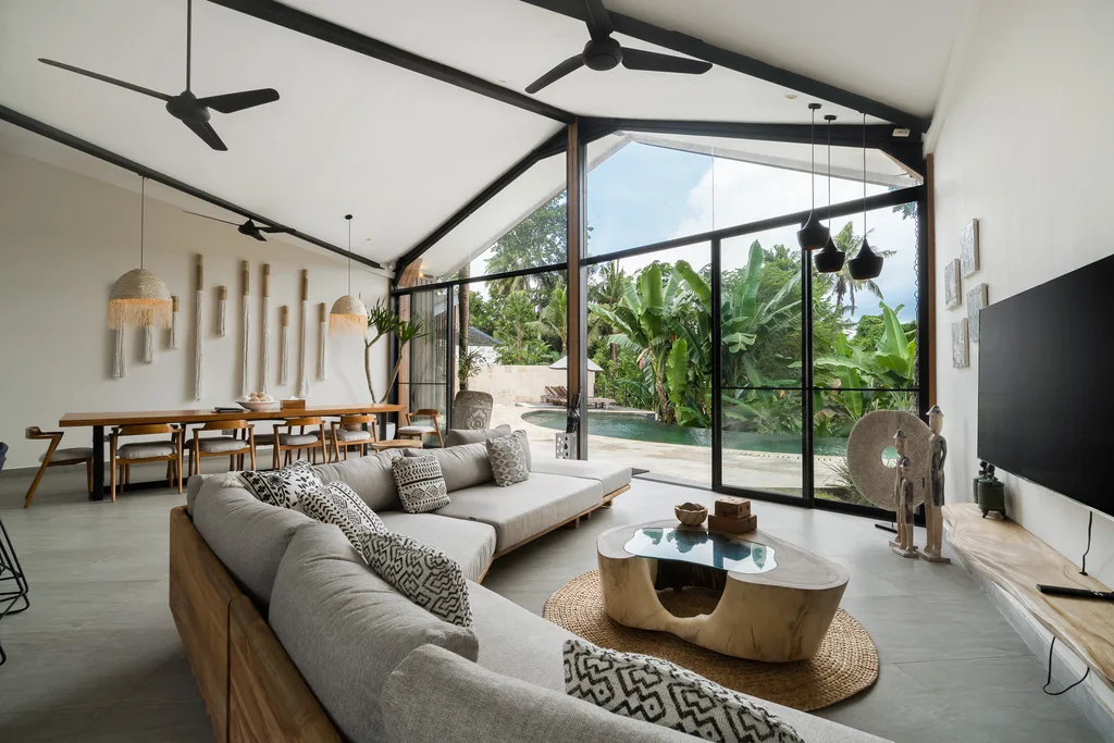 Ubud Luxury 6-Bedroom Villa for Sale with Gym & Spa Room — photo 4
