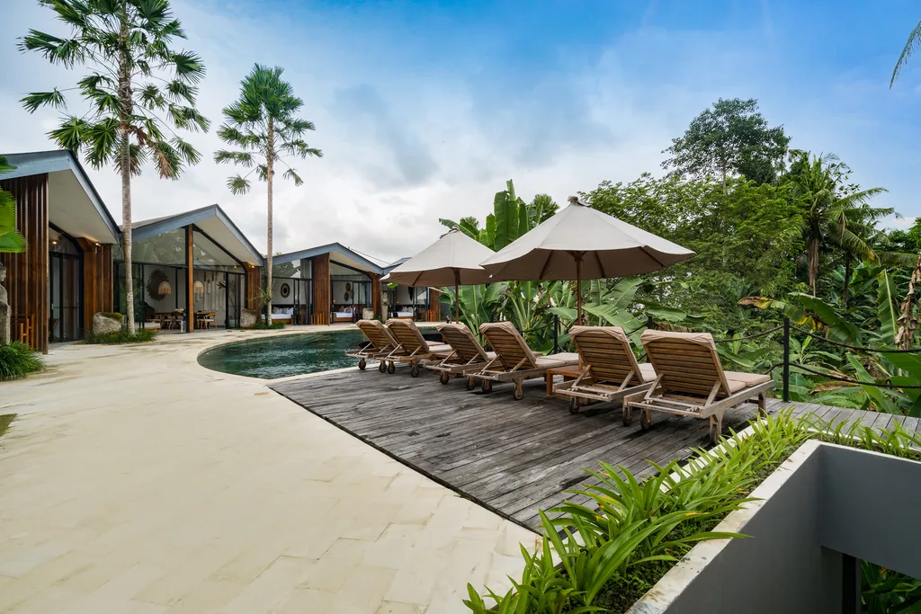 Ubud Luxury 6-Bedroom Villa for Sale with Gym & Spa Room — photo 2