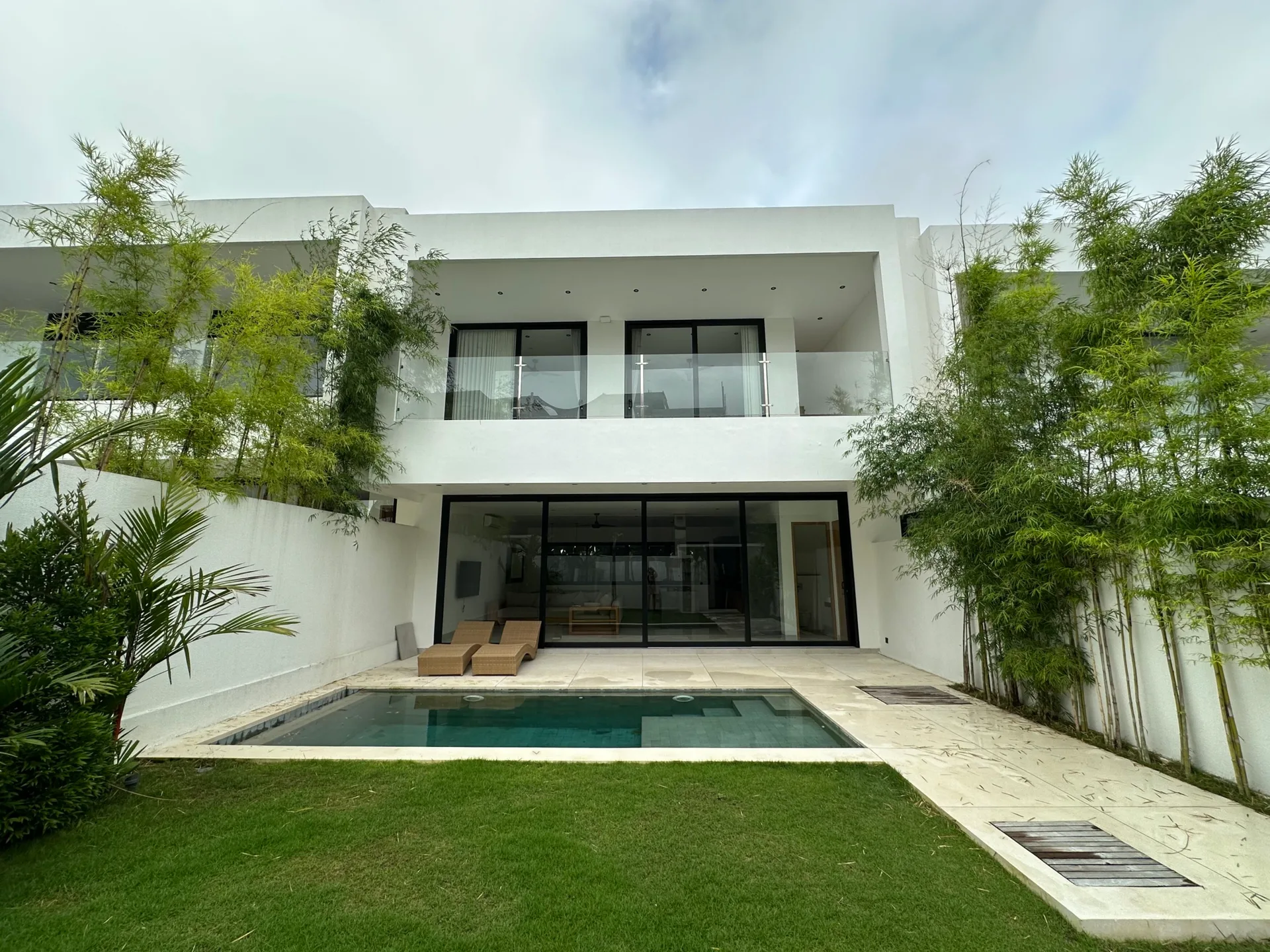 Villa de 2 chambres à vendre à Tumbak Bayuh