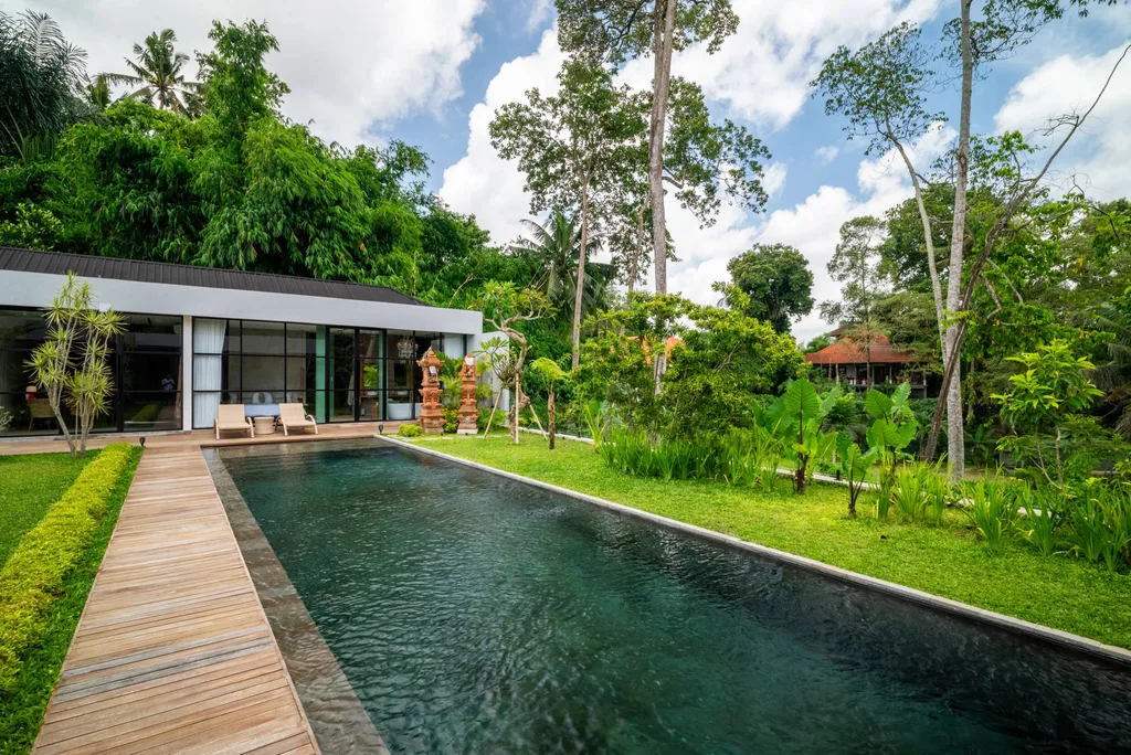 Riverfront 3-Bedroom Villa in Sayan, Ubud for Sale — photo 5
