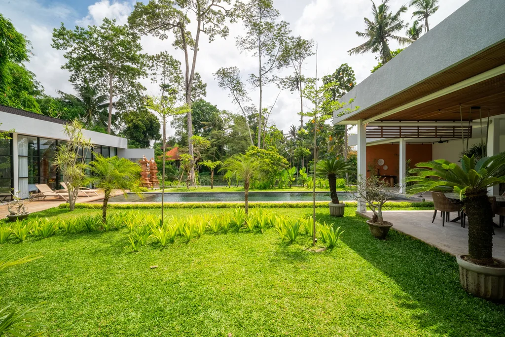 Riverfront 3-Bedroom Villa in Sayan, Ubud for Sale — photo 2