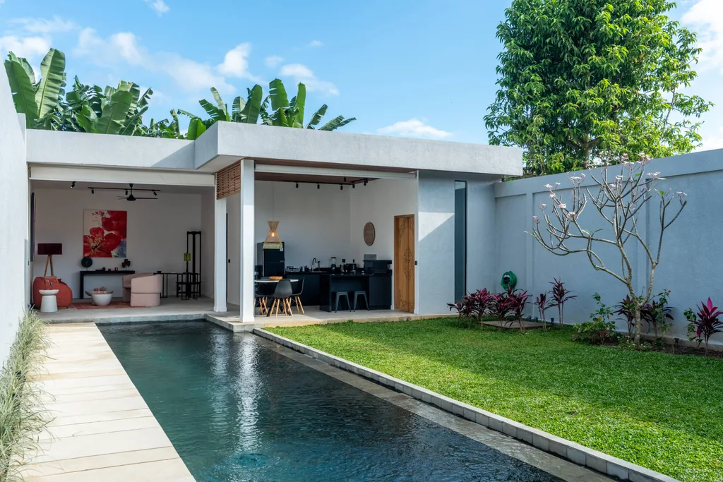 Spacious Single-Level Loft Villa for Sale in Sayan, Ubud — photo 3
