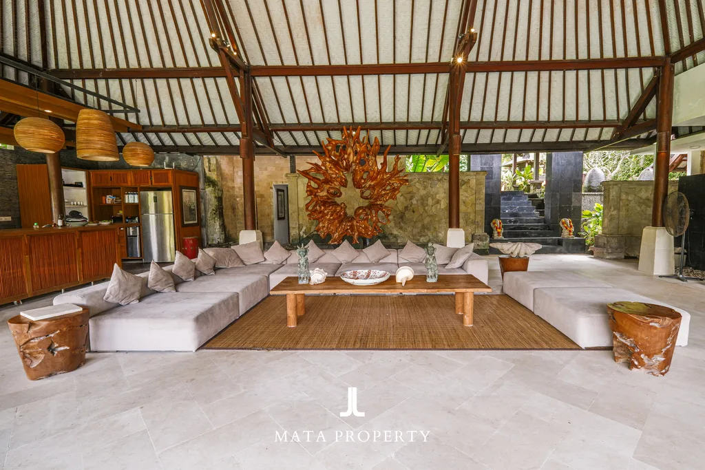 5 Bedroom Balinese Estate in Canggu for Sale — photo 4