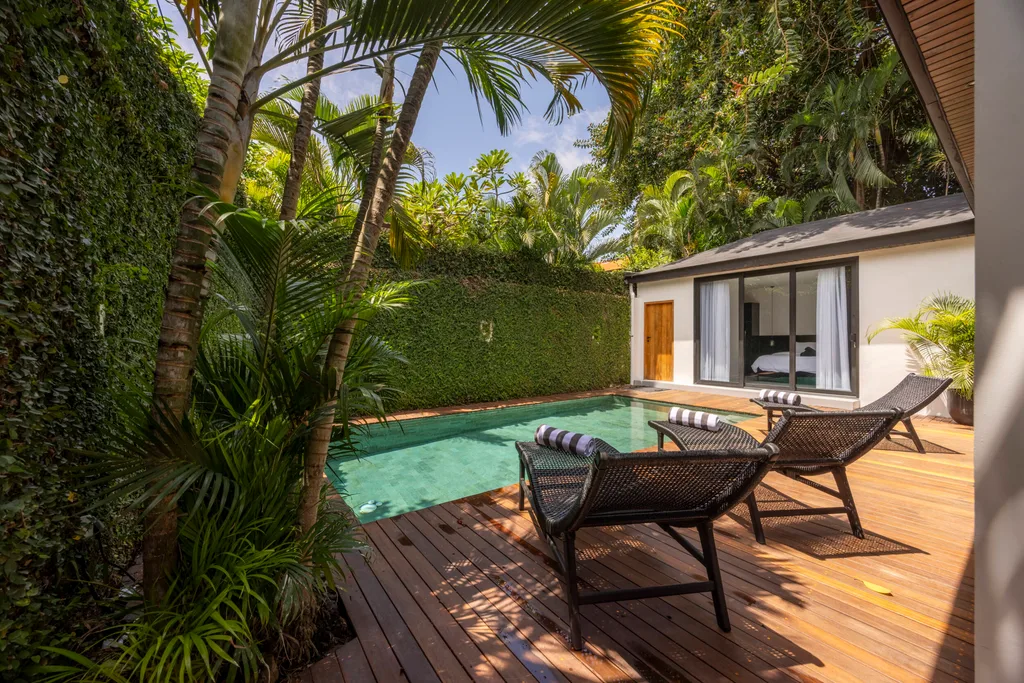 4-Bedroom Villa For Sale in Seminyak Beach Side — photo 3