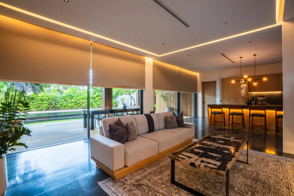 4-Bedroom Luxury Villa for Sale in Tumbak Bayuh, with Exceptional Build Quality — photo 5