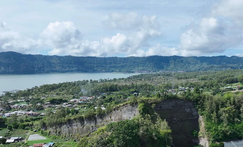 Land with Hot Spring Source and Views in Kintamani for Sale — photo 3