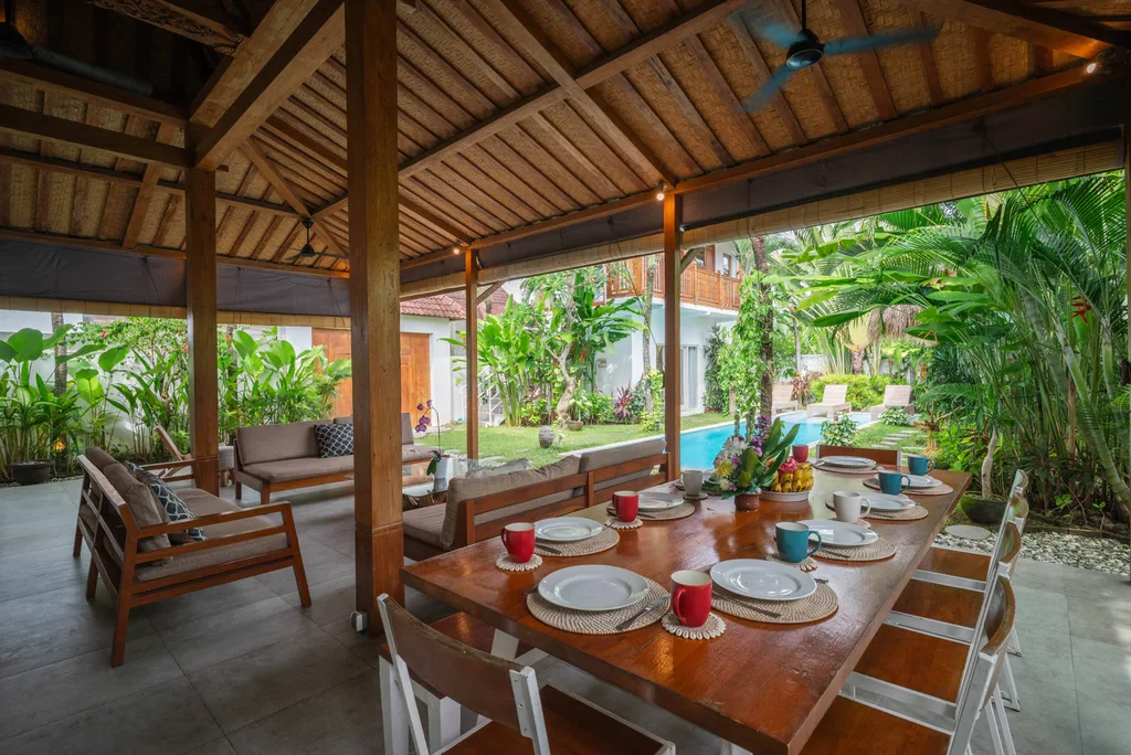 14% net ROI Turnkey 5-Bedroom Investment Villa in Seminyak for Sale — photo 5