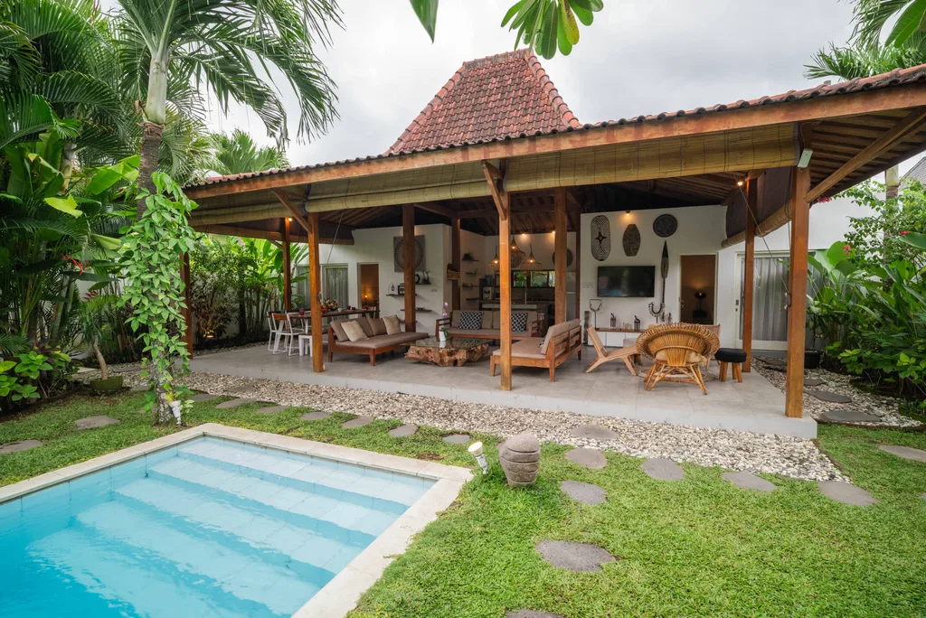 14% net ROI Turnkey 5-Bedroom Investment Villa in Seminyak for Sale — photo 4