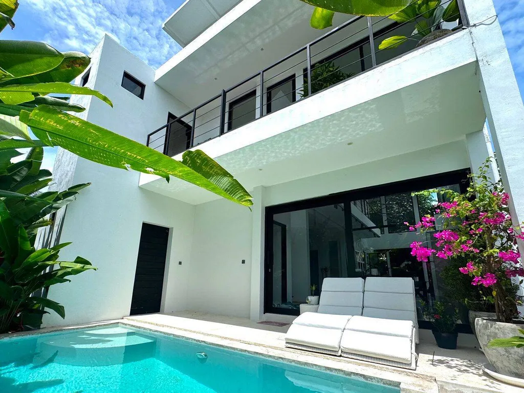 Modern 2-Bedroom Villa in North Pererenan with Rooftop & Pandan Forest Views