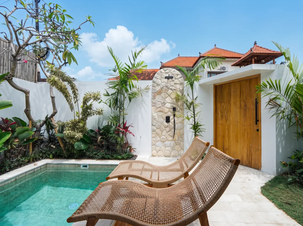 Modern Tropical 1BR Investment Villa in Ungasan Uluwatu for Sale with Private Pool — photo 2