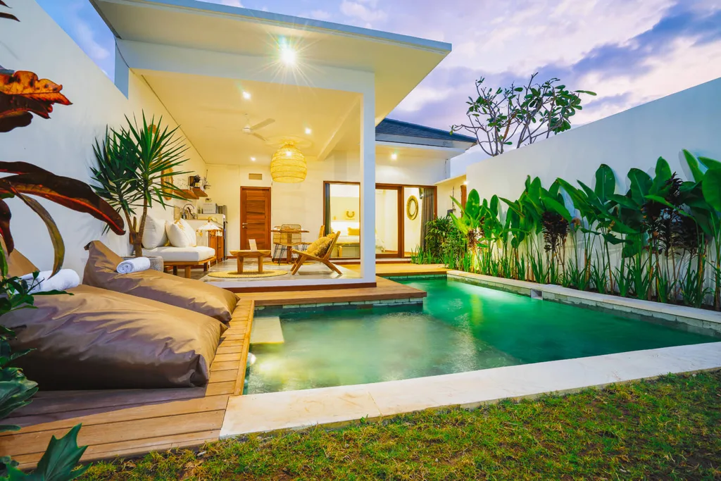 Peaceful One-Bedroom Villa in Nyanyi Beach, at Nuanu City Entrance