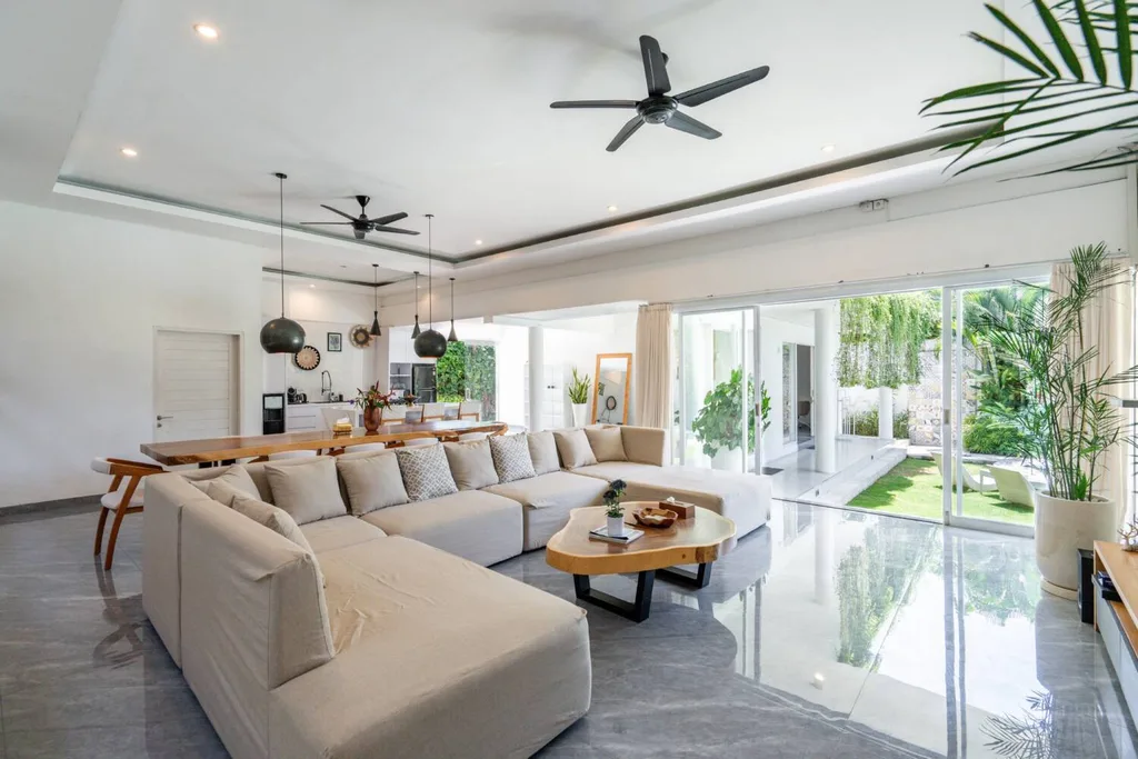 5 Bedroom Villa for Sale in Canggu Prime Location — photo 2