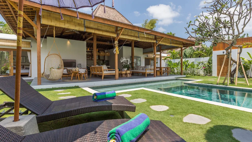 12-14% ROI Turnkey 5-Bedroom Investment Villa in Seminyak for Sale — photo 3