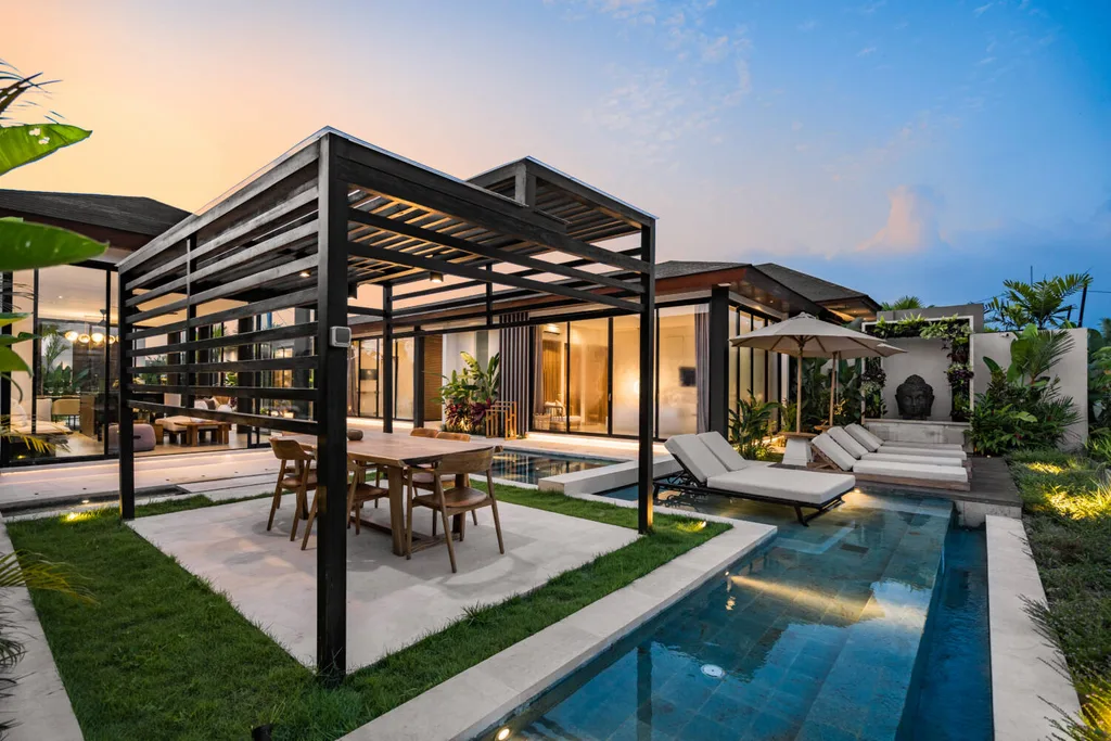 Modern 3-Bedroom Villa in Singakerta, Ubud, Surrounded by Green Zone Rice Fields — photo 3