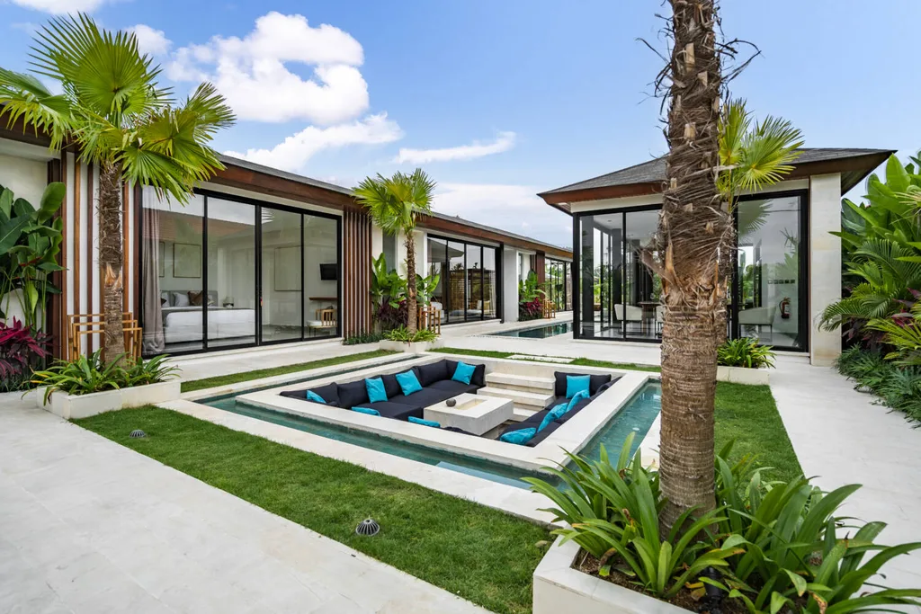 Modern 3-Bedroom Villa in Singakerta, Ubud, Surrounded by Green Zone Rice Fields