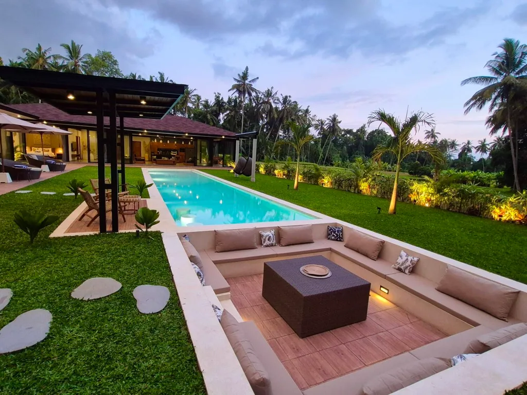6 Bedroom Villa for Sale in Pejeng, with Rice Field & Jungle Views — photo 5