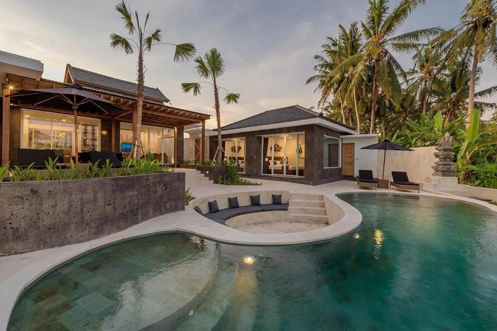 3 Bedroom Rice Field View Villa for Sale in Peliatan, Ubud