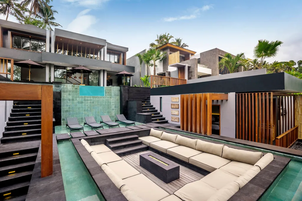 Gorgeous 6-Bedroom Jungle-View Villa for Sale in Pejeng, Ubud — photo 4