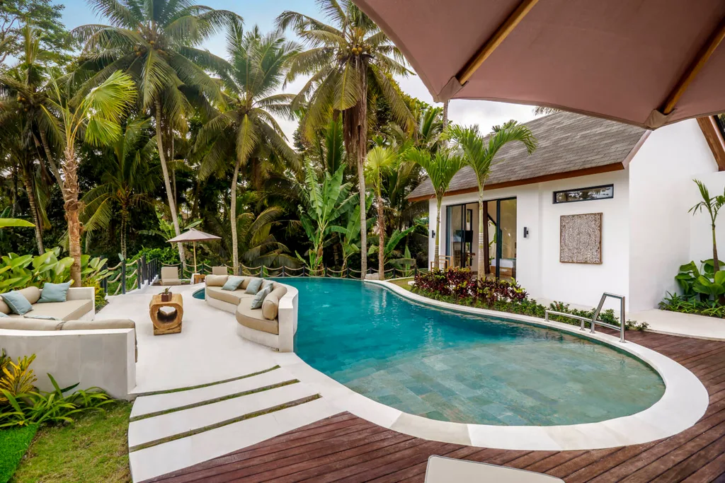 Contemporary 3-Bedroom Rice Field View Villa in Ubud for Sale — photo 5