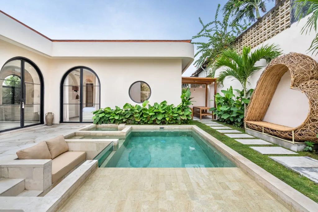 New Modern Tropical Villa for Sale in Kerobokan — photo 2