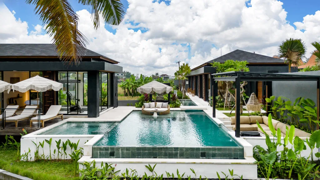 Jungle View 4 Bedroom Villa in Peliatan, Ubud with Private Gym — photo 3