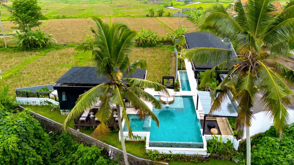 Jungle View 4 Bedroom Villa in Peliatan, Ubud with Private Gym — photo 2