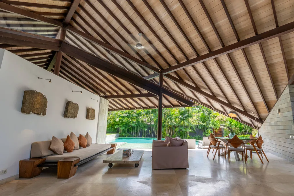 Tropical 3 Bedroom Villa Inside Luxury Resort in Petitenget, Seminyak — photo 5