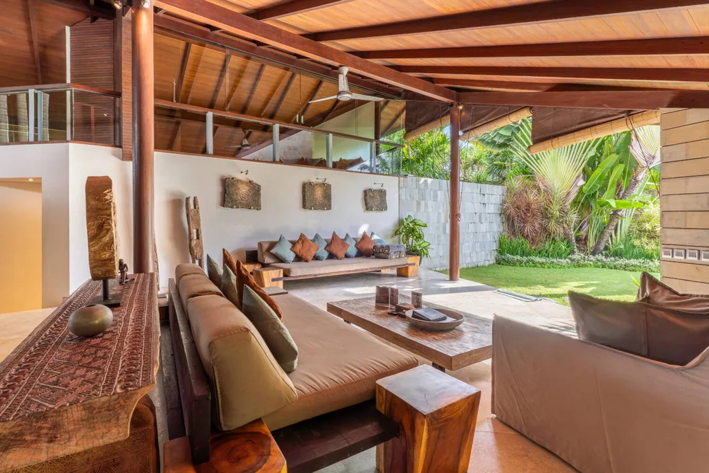 4 Bedroom Villa with Garden in Petitenget, Seminyak Inside Luxury Resort — photo 4